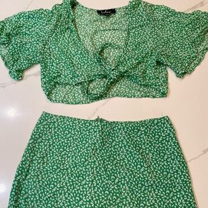Green & white set